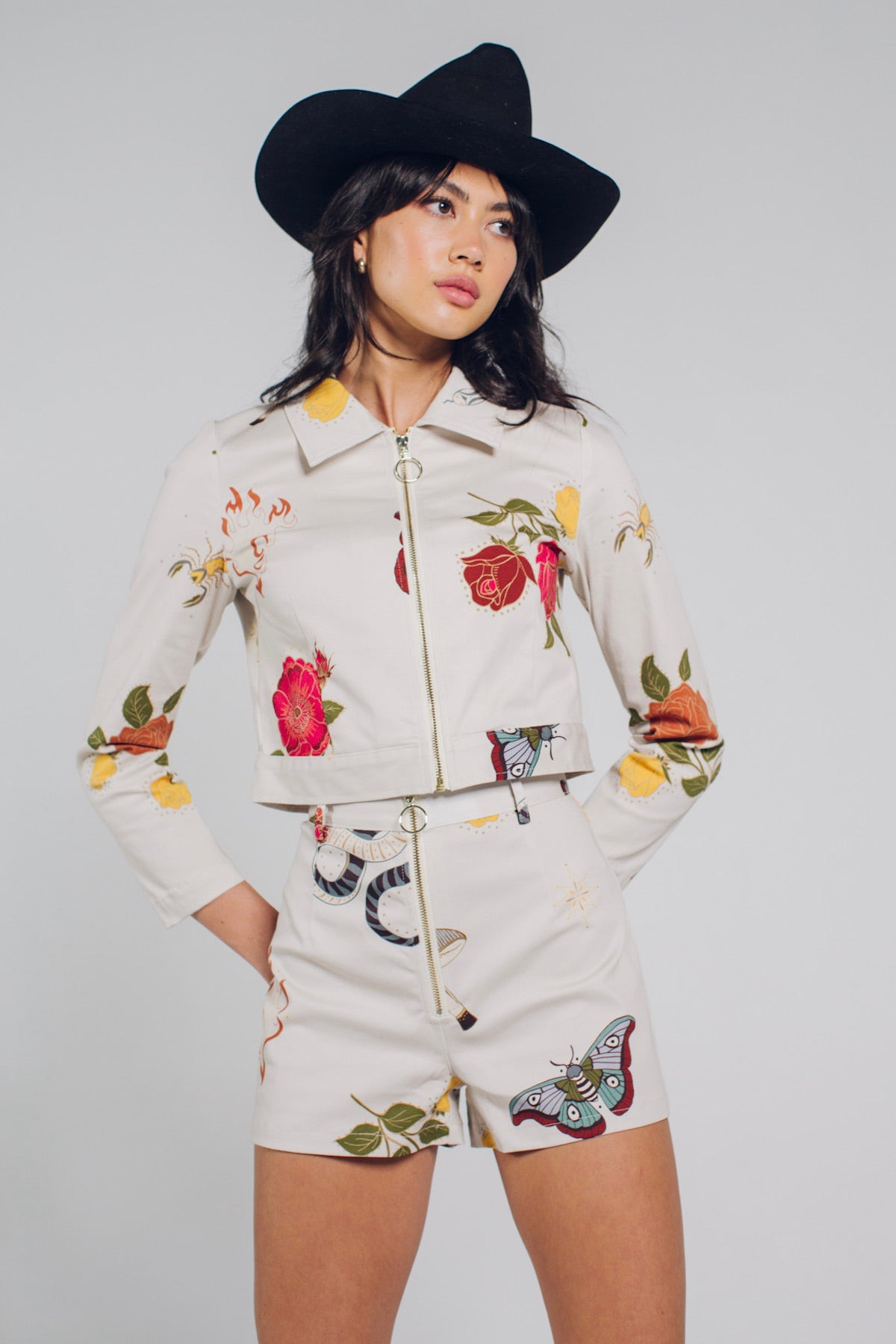 Maje Viflor Short White Floral Denim Jacket