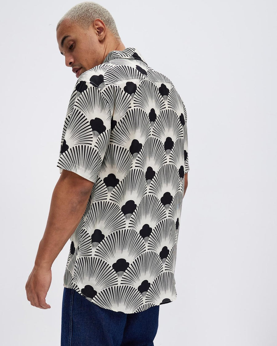 The LENNI Shirt - Wallpaper